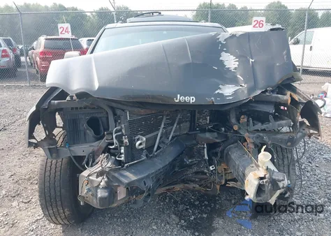 2005 Jeep Grand Cherokee Laredo from USA, damaged, VIN 1J4GR48K85C508802